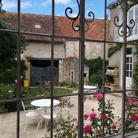 Le Relais Des Roses- Chambres D'Hotes Vatan Kültér fotó
