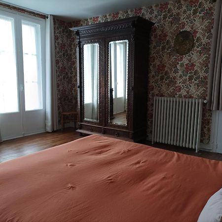 Le Relais Des Roses- Chambres D'Hotes Vatan Kültér fotó