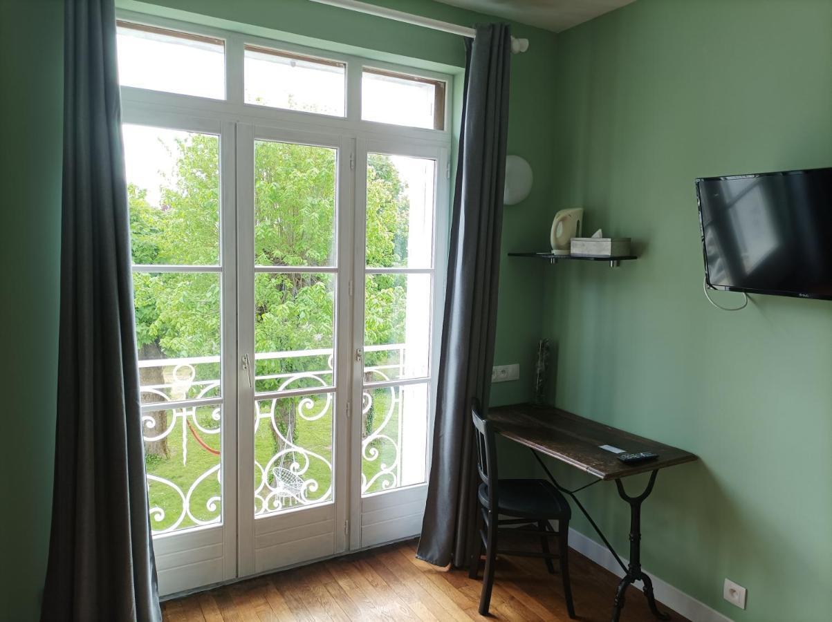 Le Relais Des Roses- Chambres D'Hotes Vatan Kültér fotó
